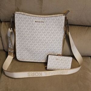 Michael Kors Beige and White Crossbody Bag with Wallet